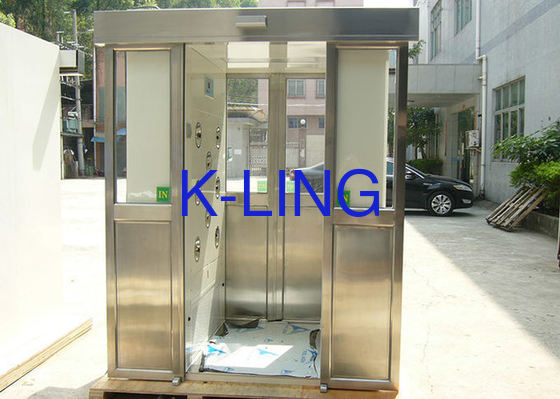 Capaciteit Luchtdouche van roestvrij staal met noodstopknop 1-2 personen Capaciteit 50Hz/60Hz Frequentie